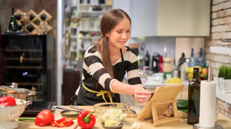 Genius Kitchen Hacks Every Cook Should Know – Make Cooking Easier and More Fun!