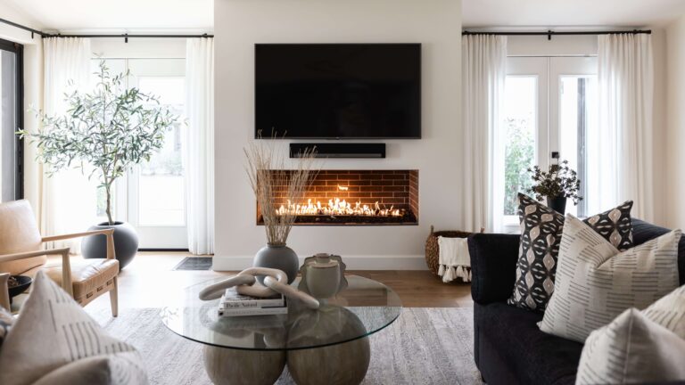 Minimalist Lifestyle Tips for Small Apartments Simple Living, Maximum Comfort
