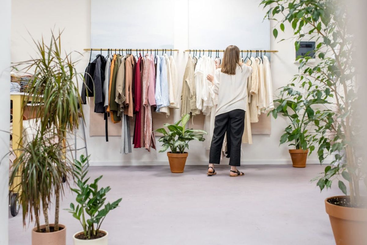 Why Omnichannel Strategies Matter for Fashion Manufacturers and Wholesalers